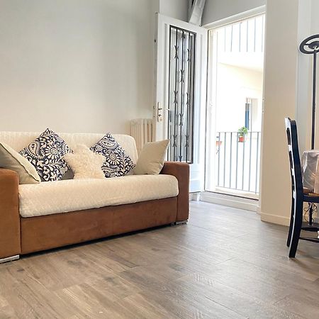 Chic Appartement 2 Bedrooms Phantheon Notre Dame Paris Bagian luar foto
